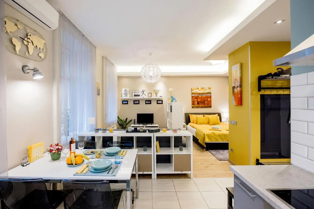 Pearl In The Heart Of The City Budapest Apartment
